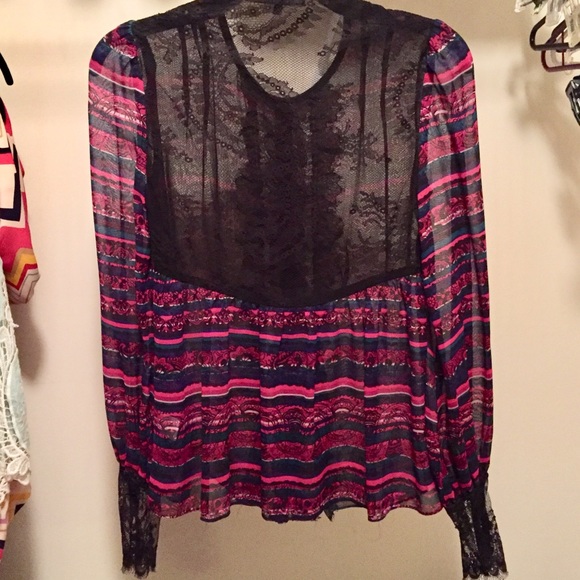 Nanette Lepore Print and Lace Blouse size 0 - Picture 2 of 4